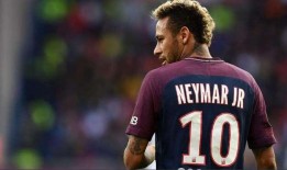 内马尔最新爆料,足球场上的辉煌与争议